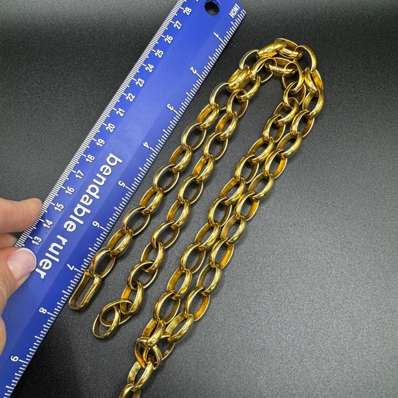 LOT 1431 24K gold plated CHANEL vintage necklace/belt chain with huge pendant - Picture 12 of 15